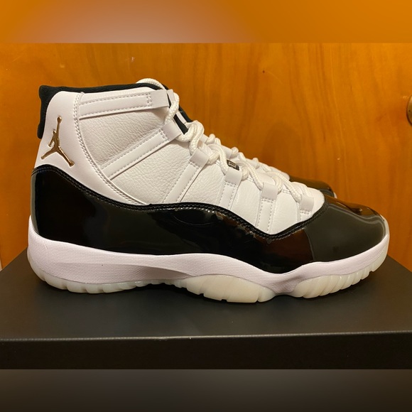 JORDAN 11 RETRO GRATITUDE **Sz 12** - Picture 1 of 8